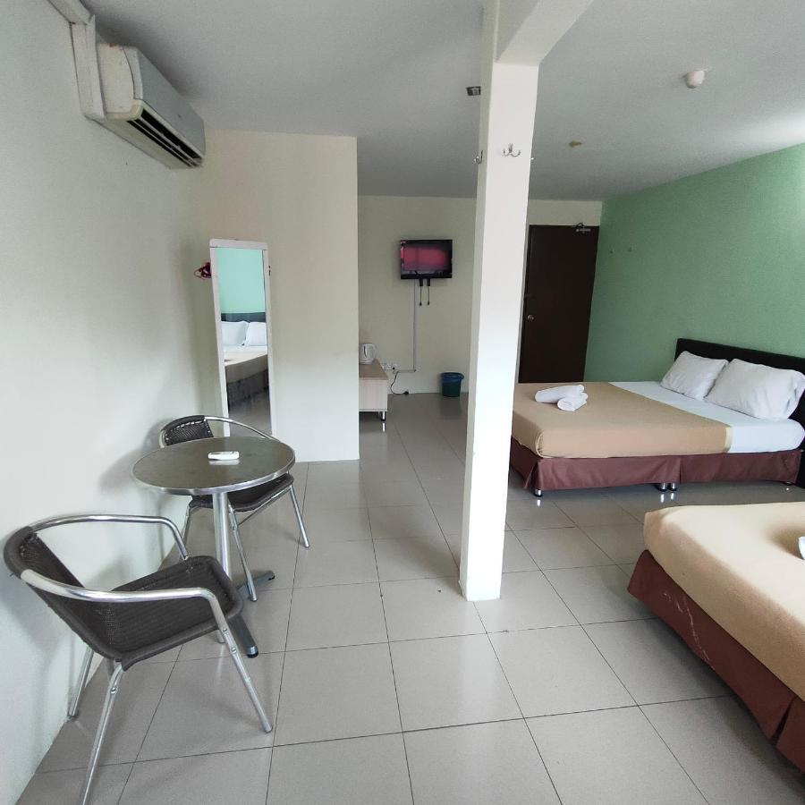 OYO 90470 Best One Hotel Malacca Exterior foto