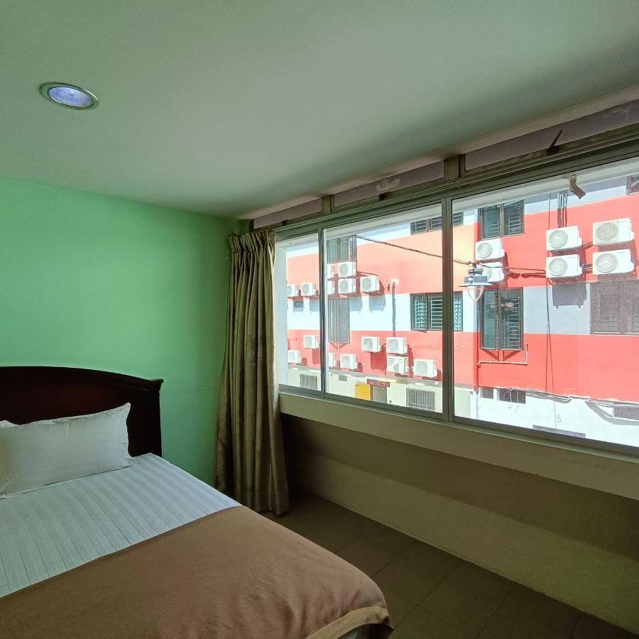 OYO 90470 Best One Hotel Malacca Exterior foto